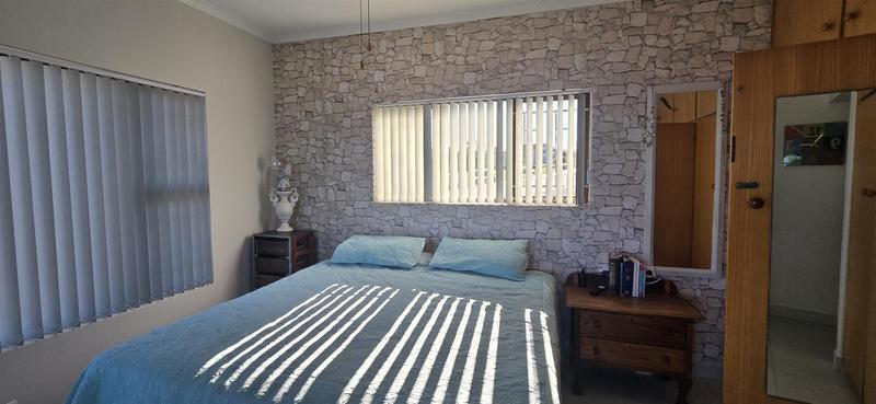 6 Bedroom Property for Sale in Reebok Western Cape